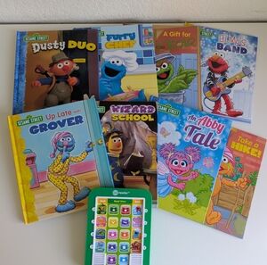 Sesame Street Storybook Collection "Me Reader" with Green Reader Tablet